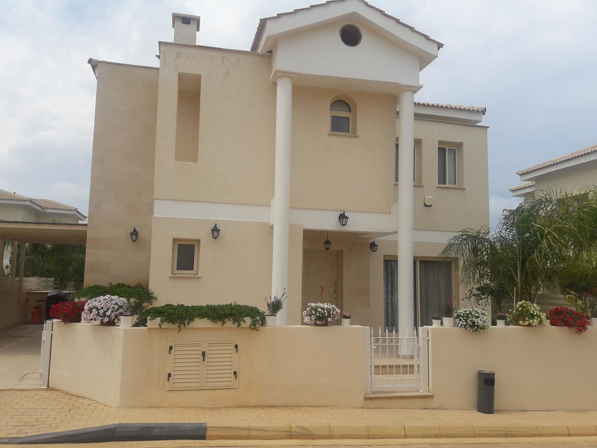 Anthorina Villa 17 Protaras Buitenkant foto
