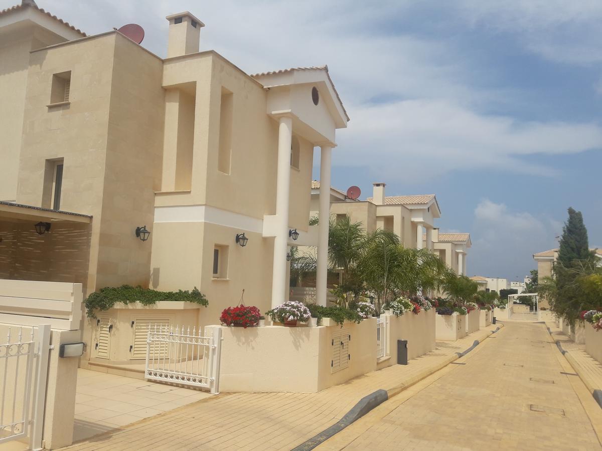 Anthorina Villa 17 Protaras Buitenkant foto